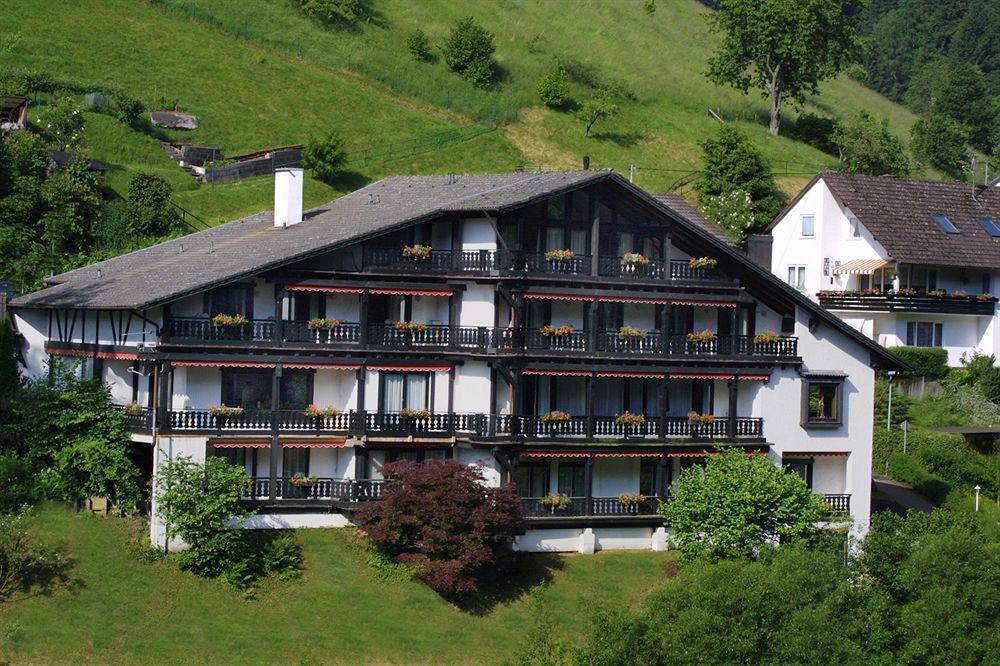 Kraehenbad Hotel Alpirsbach Dış mekan fotoğraf
